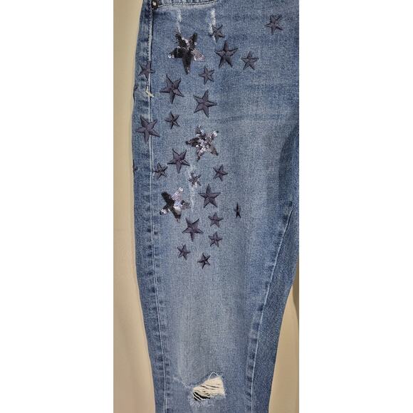 Anthropologie Pilcro Jeans Womens 26 Star Embroidered Raw Hem Boyfriend Slim Fit - Picture 10 of 13